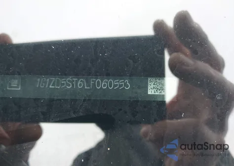 2020 Chevrolet Malibu Fwd Lt z USA, uszkodzony, nr VIN 1G1ZD5ST6LF060553